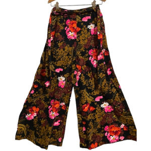 RARE Vintage FLORAL Bell Bottoms -  1960's Flower Pattern Palazzo Pants - XXS